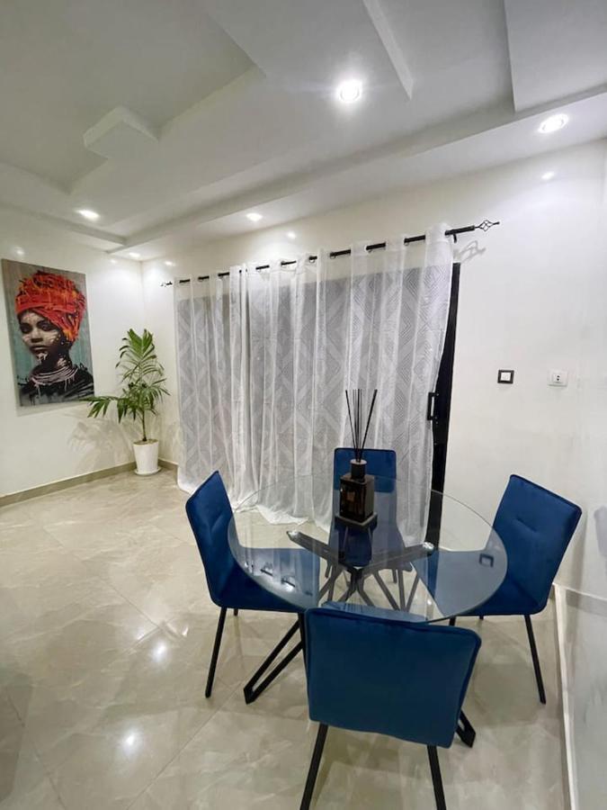 Room In Apartment - Quiet Room In Residence No69 Dakar Exterior photo